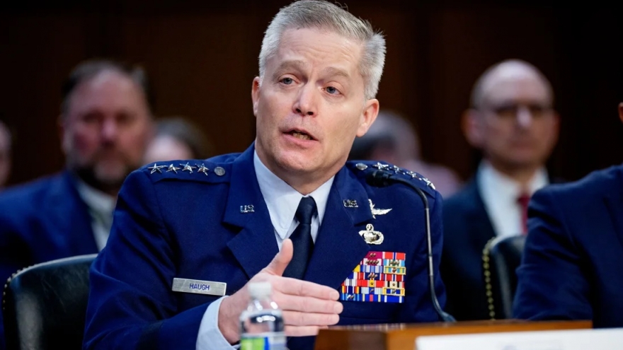 Ông Trump sa thải Giám đốc Cơ quan An ninh quốc gia Mỹ (NSA)
